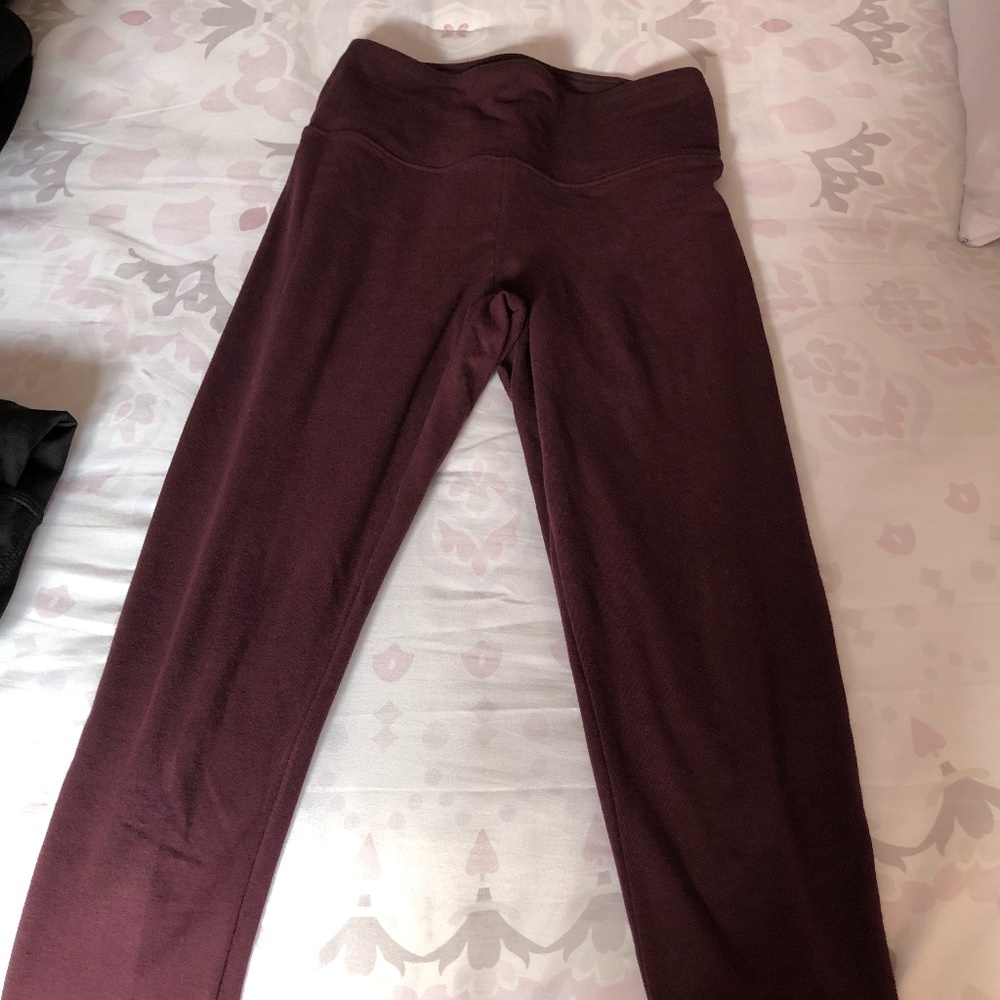 SPORT LEGGINGS - Picture 3 of 3